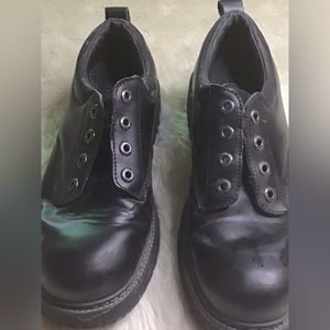 SKETCHERS BLACK SHOES FOR MAN